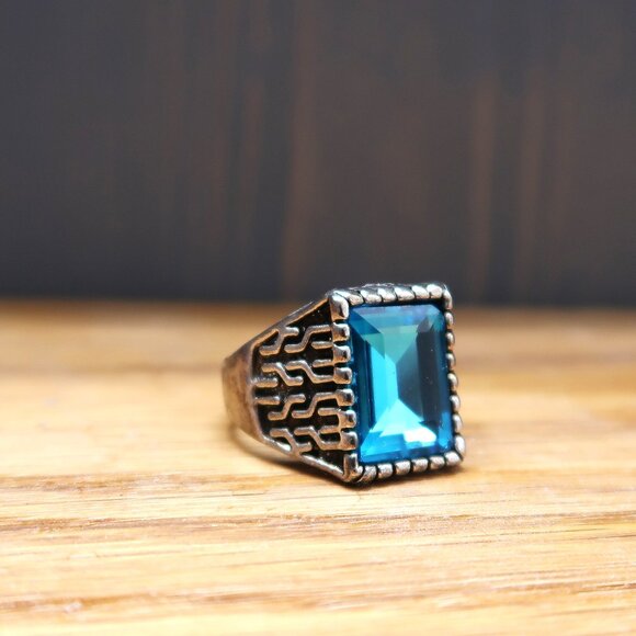 Men's Chunky Ring Unmarked Silver Tone Large Rectangular Light Blue Stone 10.5 - Picture 3 of 8